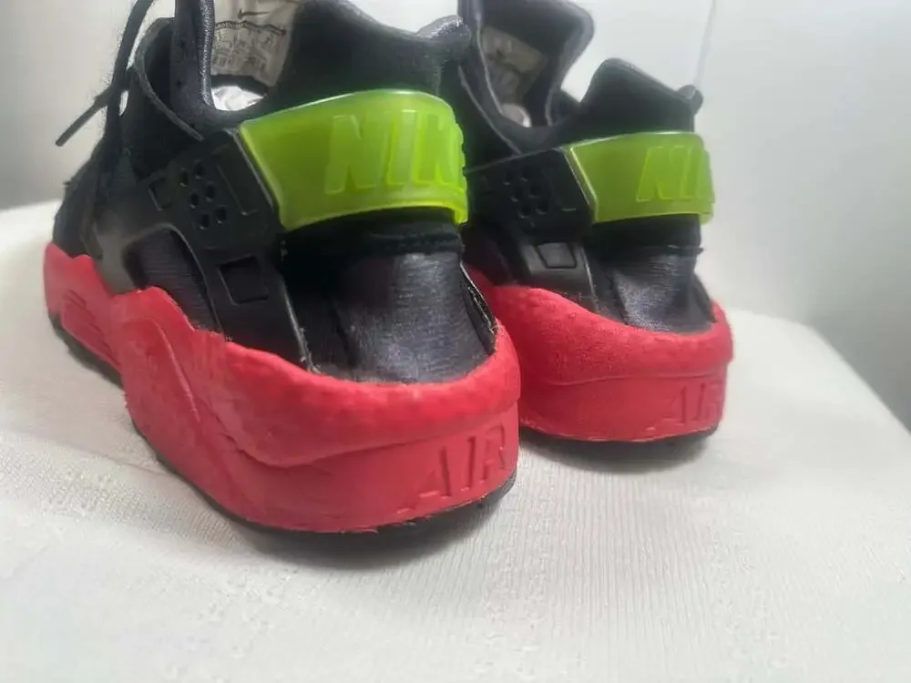 Nike Air Huarache Hyperpunch